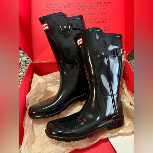 NEW Hunter Glossy Black Original Refined Short Boots - Picture 1 of 11